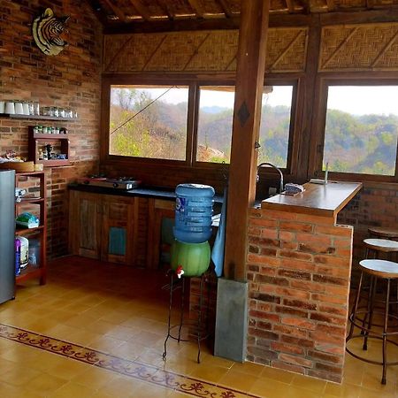 Batu Hill Villa Watukarung 外观 照片